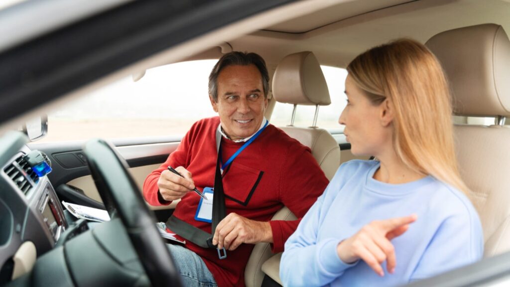 Hygiëne in taxi’s bij instructie tussen chauffeur en passagier in nette auto